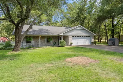 116 Meadowood Road, Enchanted Oaks, TX 75156 - Photo 2