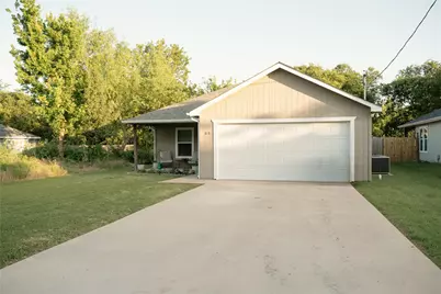 315 W Oak Street, Whitewright, TX 75491 - Photo 1