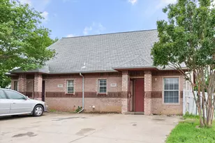 612 Kings Way Dr, Mansfield, TX 76063 - Photo 2