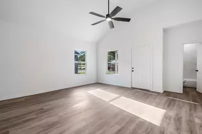 211 W Elm Street, Whitewright, TX 75491 - Photo 6