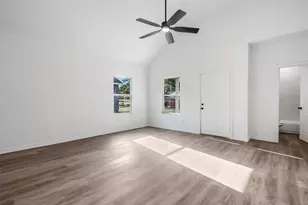 211 W Elm St, Whitewright, TX 75491 - Photo 6