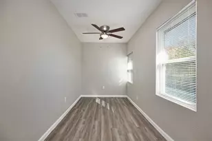 408 Dawson Cir, Grand Prairie, TX 75051 - Photo 18
