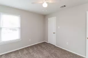 1105 Carrington Ct, Irving, TX 75060 - Photo 8