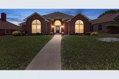 712 Regalwood Drive, DeSoto, TX 75115 - Photo 2