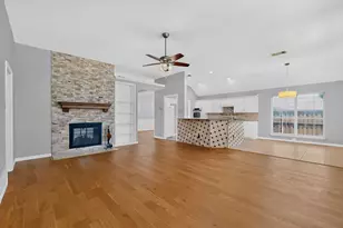 712 Regalwood Dr, DeSoto, TX 75115 - Photo 8