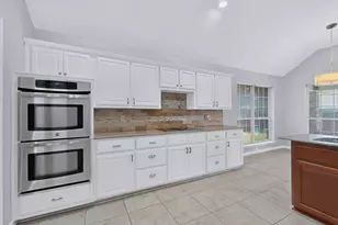 712 Regalwood Dr, DeSoto, TX 75115 - Photo 10