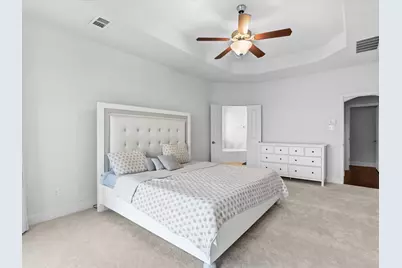 817 Winehart Street, Lewisville, TX 75056 - Photo 14