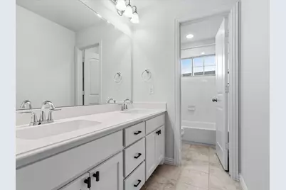 817 Winehart Street, Lewisville, TX 75056 - Photo 32