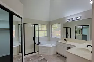 9726 Windy Hollow Dr, Irving, TX 75063 - Photo 18