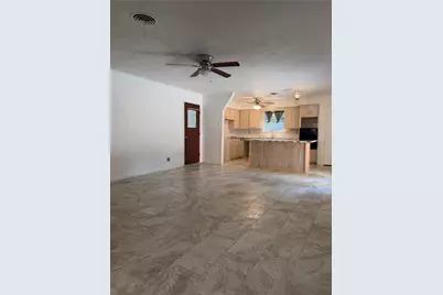 2406 W Broadview Street, Greenville, TX 75402 - Photo 10
