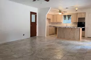 2406 W Broadview St, Greenville, TX 75402 - Photo 10