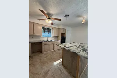 2406 W Broadview Street, Greenville, TX 75402 - Photo 8