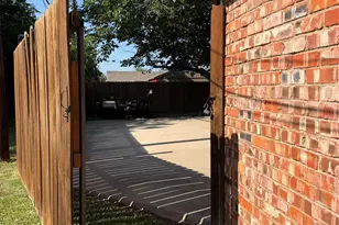 2406 W Broadview St, Greenville, TX 75402 - Photo 38