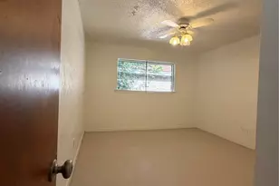 2406 W Broadview St, Greenville, TX 75402 - Photo 22