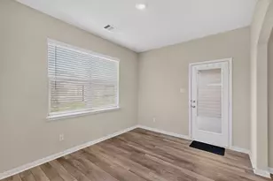 504 Cross Ridge Cir N, Fort Worth, TX 76120 - Photo 12