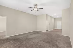 504 Cross Ridge Cir N, Fort Worth, TX 76120 - Photo 4