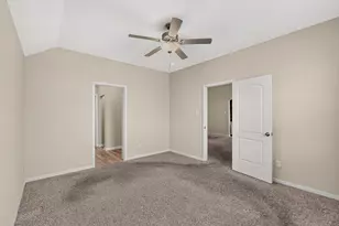 504 Cross Ridge Cir N, Fort Worth, TX 76120 - Photo 14