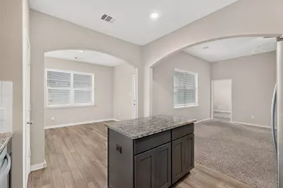 504 Cross Ridge Circle N, Fort Worth, TX 76120 - Photo 8
