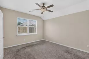 504 Cross Ridge Cir N, Fort Worth, TX 76120 - Photo 14