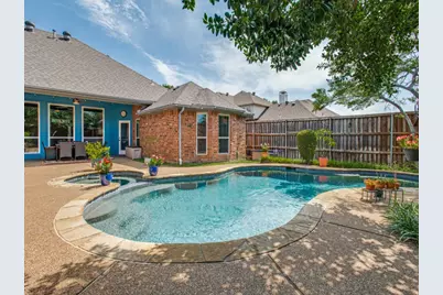 9502 Valley Lake Lane, Irving, TX 75063 - Photo 14