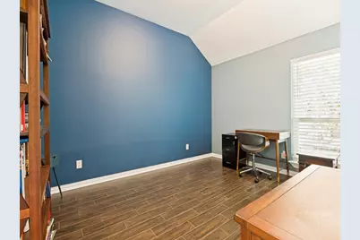 9502 Valley Lake Lane, Irving, TX 75063 - Photo 24
