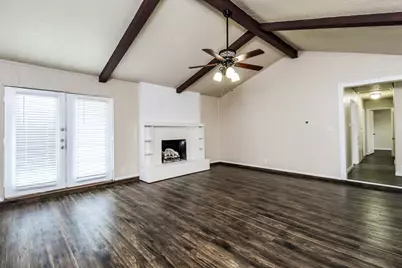 2509 E Williamsburg Manor, Arlington, TX 76014 - Photo 2
