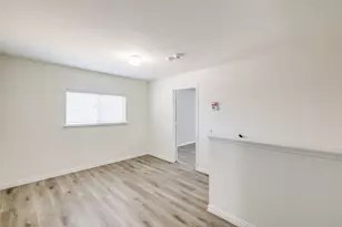 915 Penny Royal Ct, Arlington, TX 76002 - Photo 16