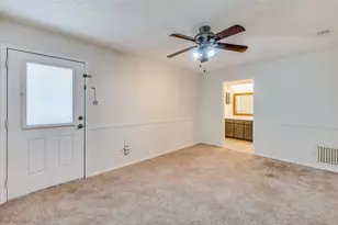 6913 Sierra Dr, North Richland Hills, TX 76180 - Photo 6