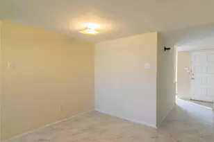 617 Via Del Sur, Mesquite, TX 75150 - Photo 4