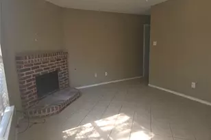 1717 Creekbend Dr, Lewisville, TX 75067 - Photo 6