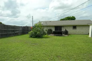 3204 Pacesetter Dr, Dallas, TX 75241 - Photo 8