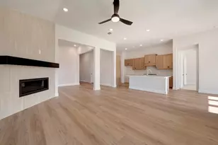 7212 Ladybug Ln, Little Elm, TX 76227 - Photo 2