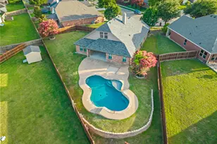 164 Horseshoe Bend, Waxahachie, TX 75165 - Photo 2