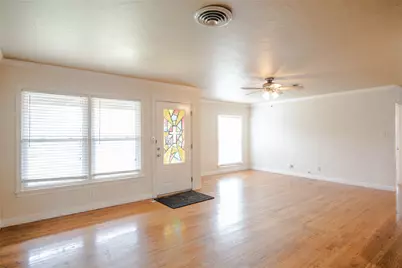 2007 Bradford Street, Irving, TX 75061 - Photo 8
