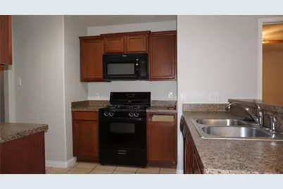 10037 Quail Glen Drive, Fort Worth, TX 76140 - Photo 6