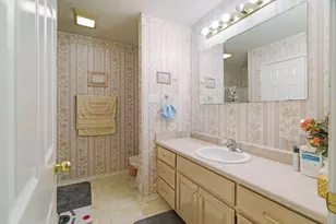570 N Center, Blossom, TX 75416 - Photo 14