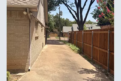 2904 Bridal Wreath Lane, Dallas, TX 75233 - Photo 36