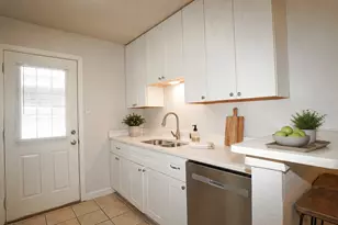 5638 Marina Dr, Garland, TX 75043 - Photo 4