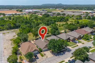 1321 Lauren Ln, Granbury, TX 76048 - Photo 8