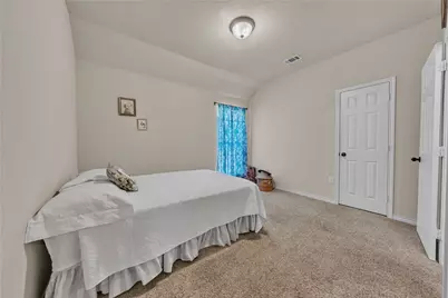 1321 Lauren Lane, Granbury, TX 76048 - Photo 6