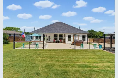 2807 Sky Harbour Drive, Granbury, TX 76049 - Photo 26