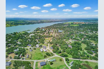 2807 Sky Harbour Drive, Granbury, TX 76049 - Photo 38