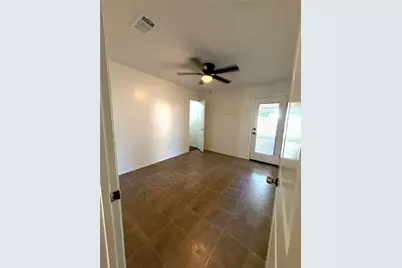 2648 Carmen Drive, Grand Prairie, TX 75052 - Photo 10