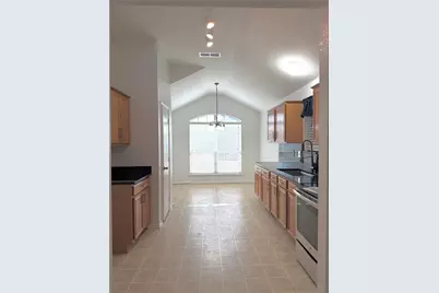 [Address not provided], Grand Prairie, TX 75052 - Photo 4