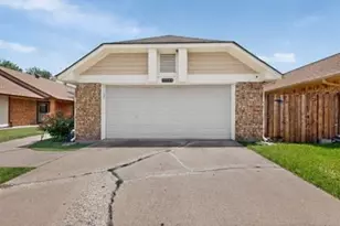 1157 Meadow Park Ln, Grand Prairie, TX 75052 - Photo 4