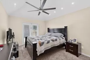 1157 Meadow Park Ln, Grand Prairie, TX 75052 - Photo 14
