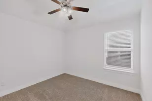 7113 Dandelion Dr, Little Elm, TX 76227 - Photo 14