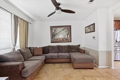 2808 N Camino Lagos, Grand Prairie, TX 75054 - Photo 14