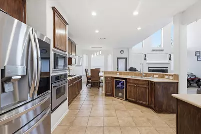 2808 N Camino Lagos, Grand Prairie, TX 75054 - Photo 16
