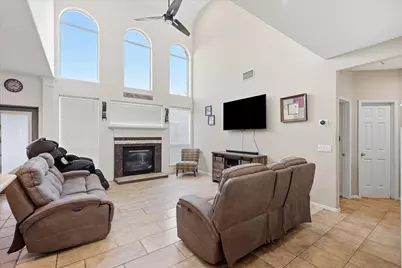 2808 N Camino Lagos, Grand Prairie, TX 75054 - Photo 12